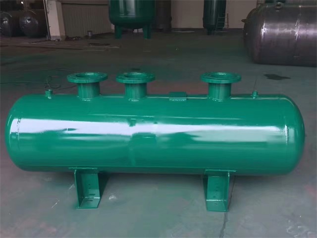 1679991473376569.jpeg 武宁武宁武宁蒸汽分气缸1.jpeg
